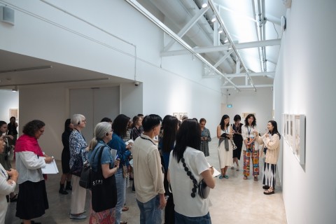 Guided Tours | Material Moves: Revisiting Print and Paper through Han Sai Por, Goh Beng Kwan, Ong Kim Seng and Chua Ek Kay (Weekday, Foreign Language)