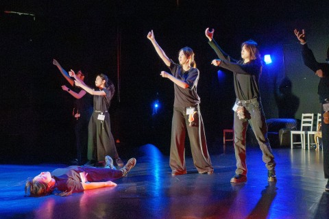 [Review] Backstage Protocol — Visible Labour, Invisible Lessons: The Stage as Self-Reflection Negotiating the Cycle of Expressing, Experiencing, Portraying, Reflection and Making